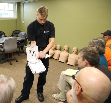 Morris employees trained in use of AED machines