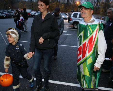 Trunk or treat a huge draw on a rainy Halloween