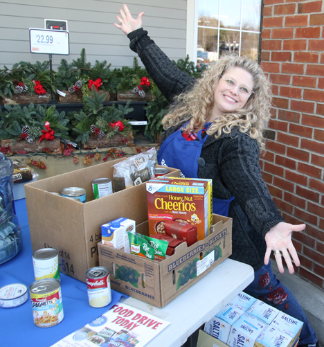 Rotary Club collects donations for food pantries