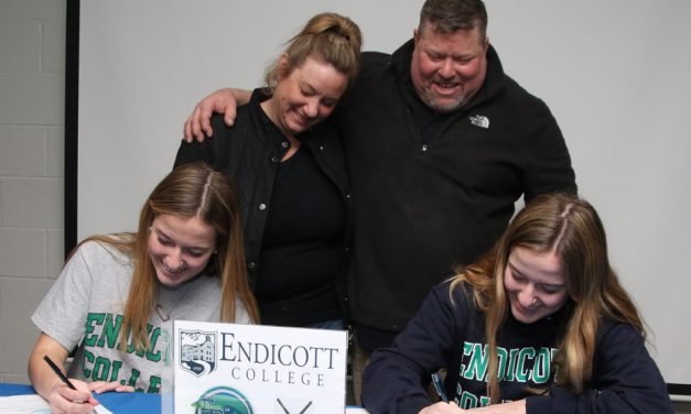 Small twins to play at Endicott College