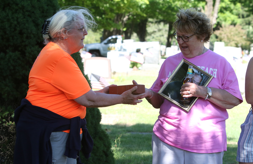 Cemetery tour honors LHRR supporters