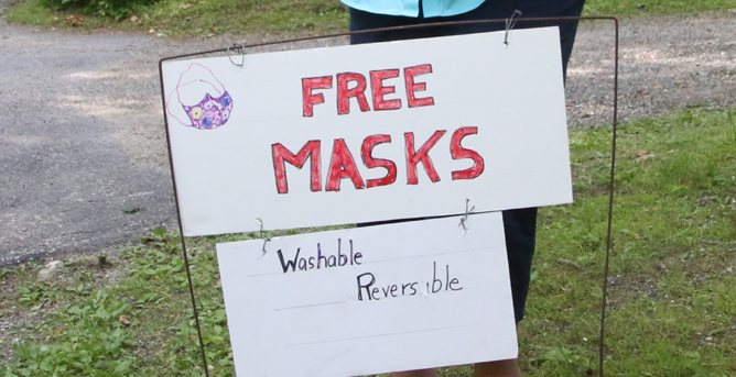 Bantam artist has been giving away masks