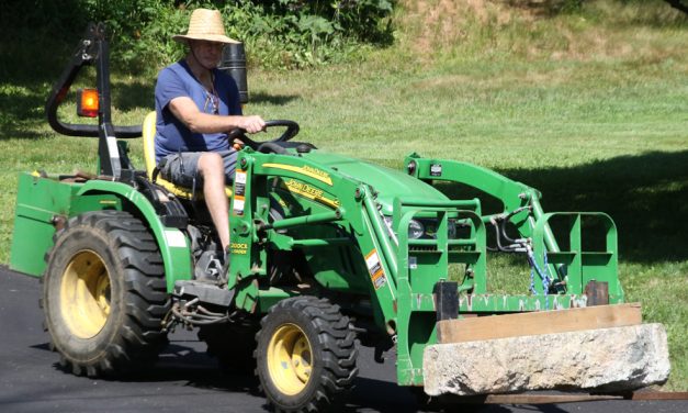 Volunteers hard at work in East Litchfield