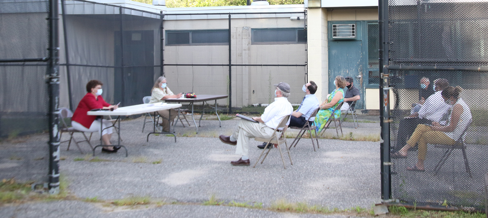 Town meeting held outdoors in Bantam