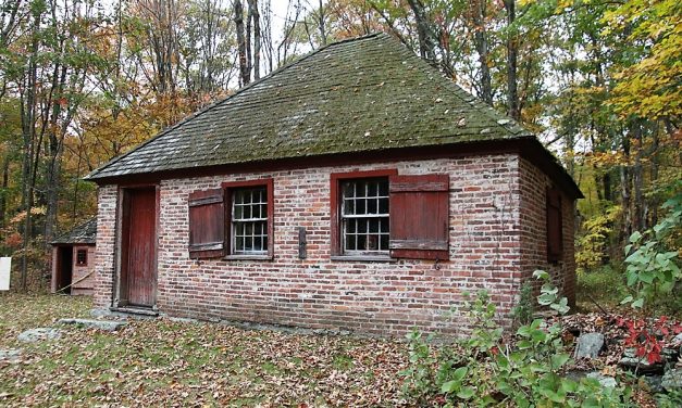 Warren’s Brick School to be updated