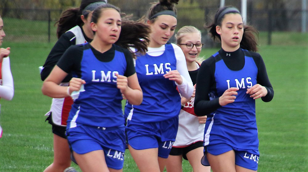 Middle school runners show their speed