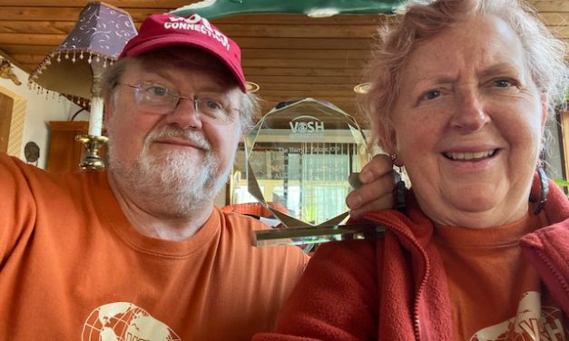 Blondins receive lifetime service award