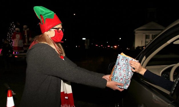 Morris festivities mark arrival of Christmas