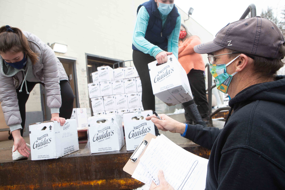 Grassroots milk delivery aids food pantries