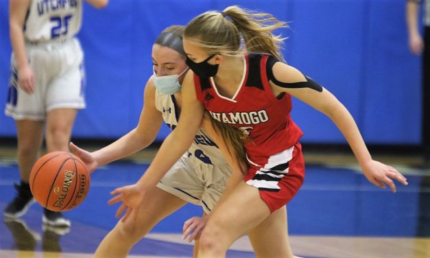 Crapo, Schweter lead Cowgirls’ to victory