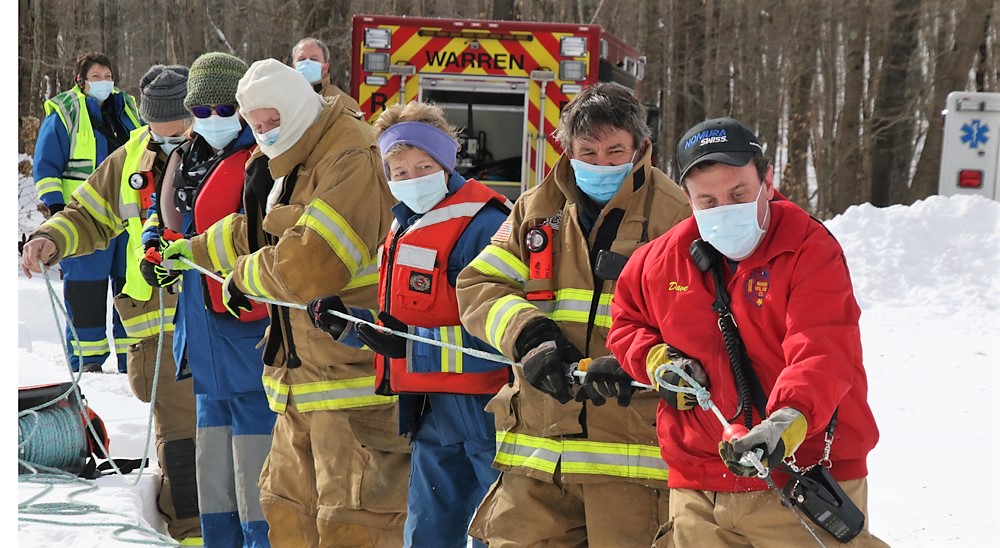 Warren firefighters hone ice rescue skills
