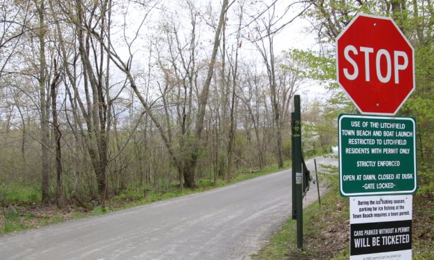 Voters approve fee for town beach use