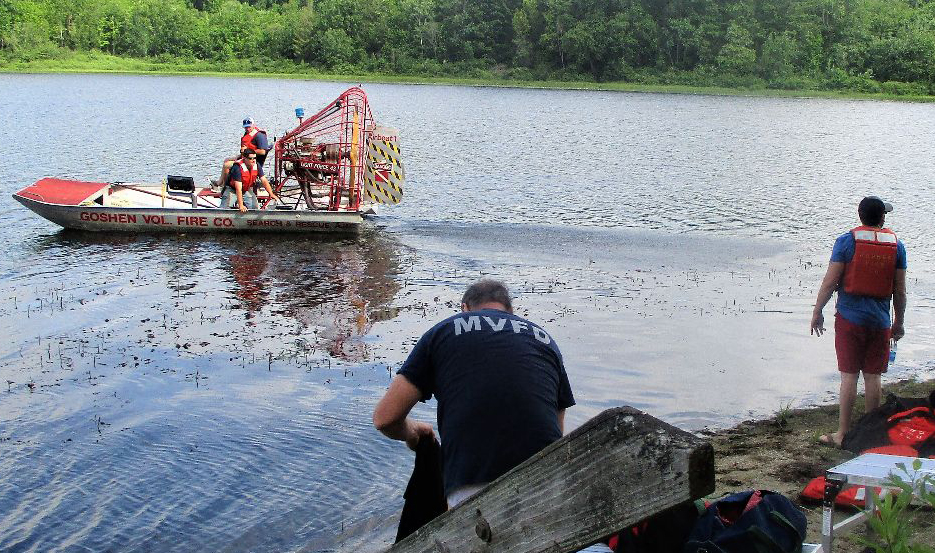 Dive team hones skills at West Side Pond