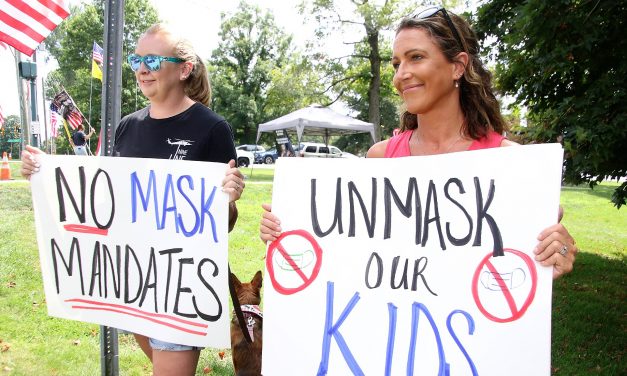 Parents show opposition to mask mandate