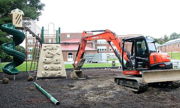 Litchfield, Region 6 schools to open Monday