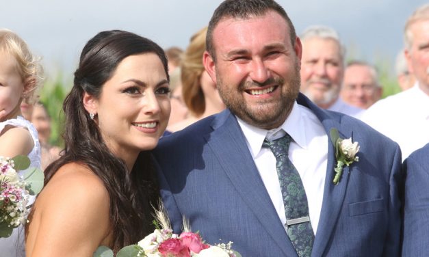 Wedding in the country, Warren-style