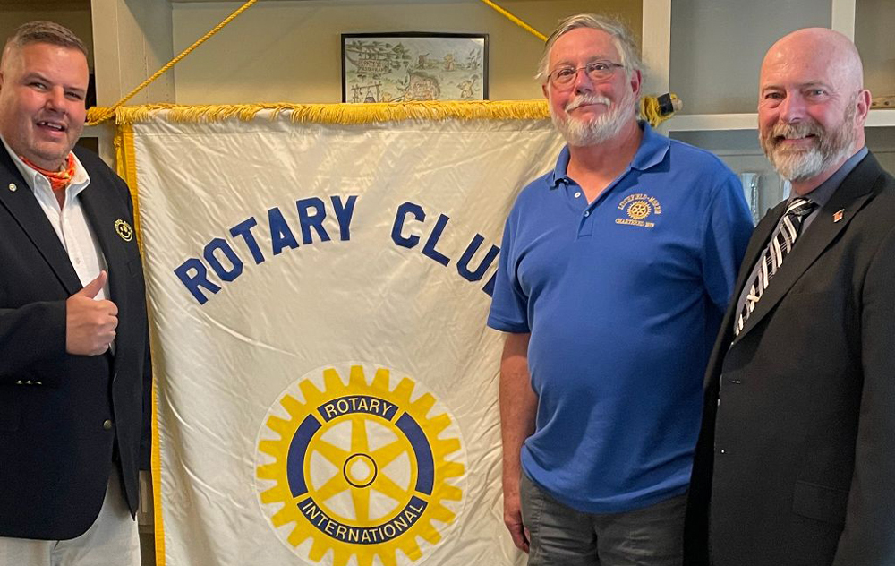 Martineau pays a visit to Rotary Club