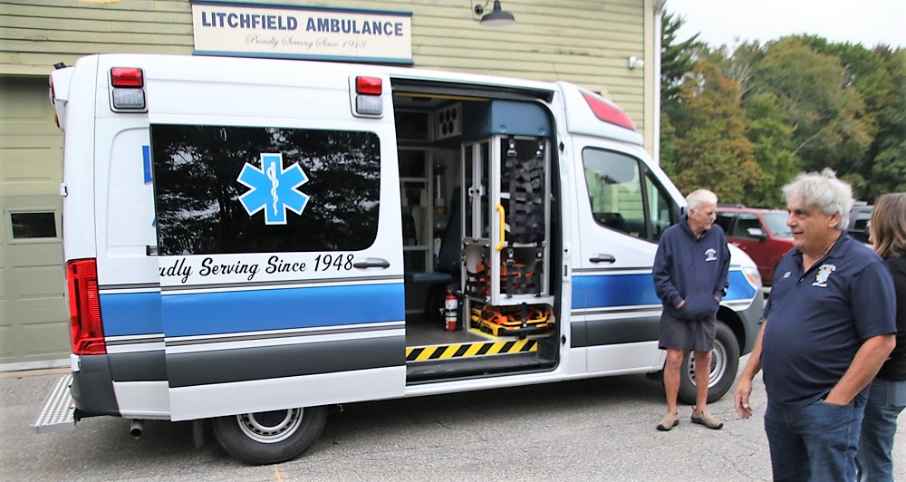 Selectmen get look at new LVA ambulance