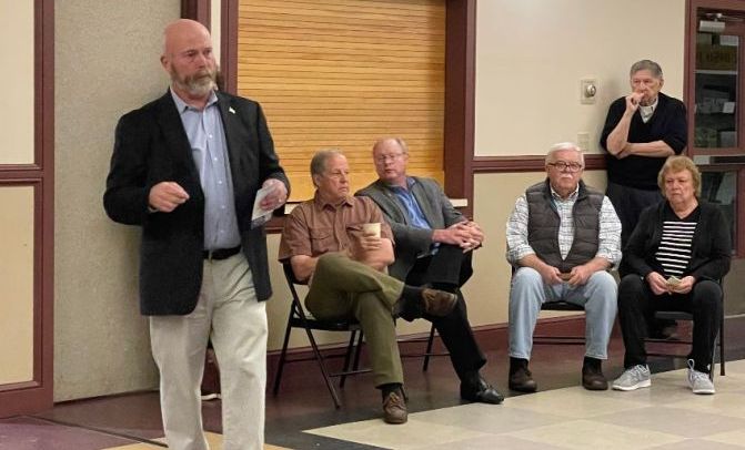 Republicans hold public forum in Bantam