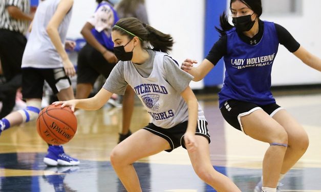 Cowgirls take on Tech in hoop scrimmage