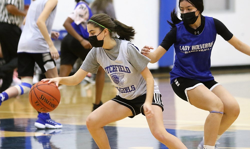 Cowgirls take on Tech in hoop scrimmage