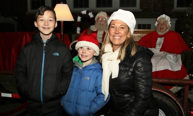 Christmas celebration lights up Morris