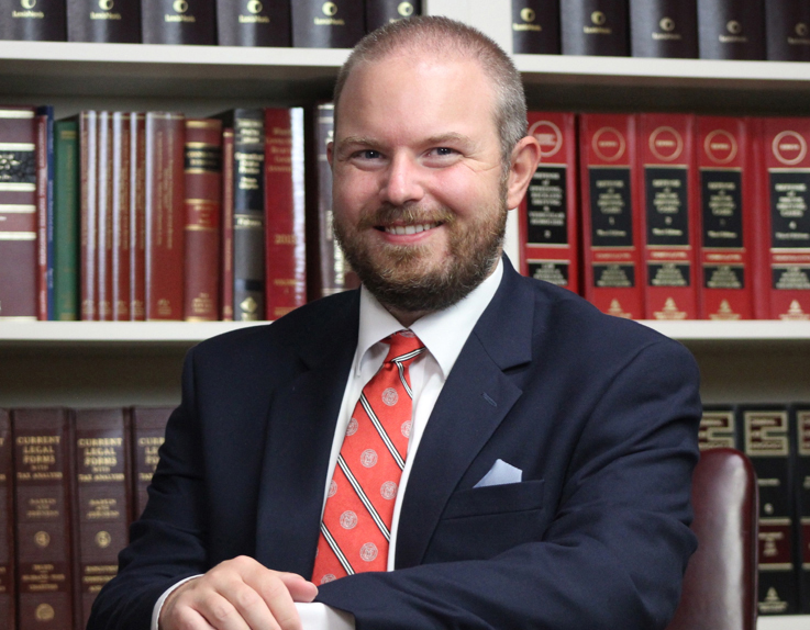 Richards declares candidacy for judge seat