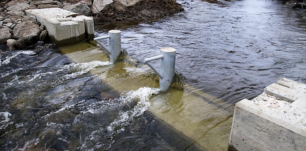 Dam project on Bantam River outlet complete