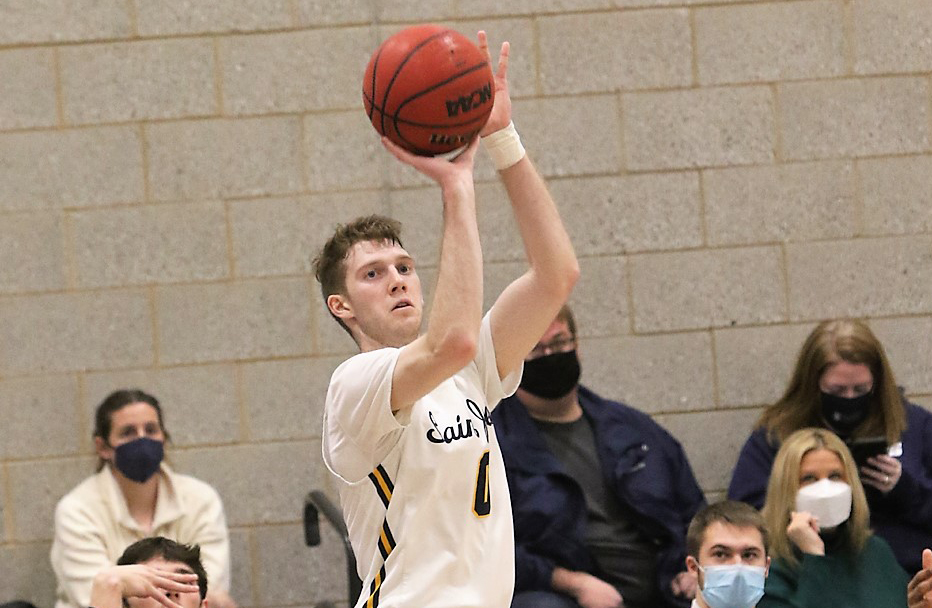 Career night for O’Neill in St. Joe’s victory