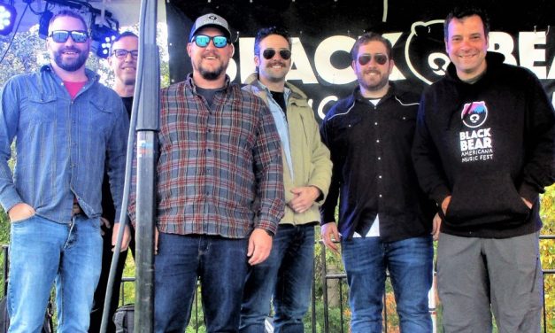 Three groups play at South Farms event