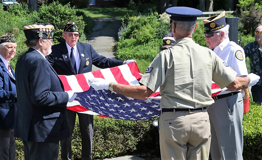 Post 44 honors World War II Army veteran
