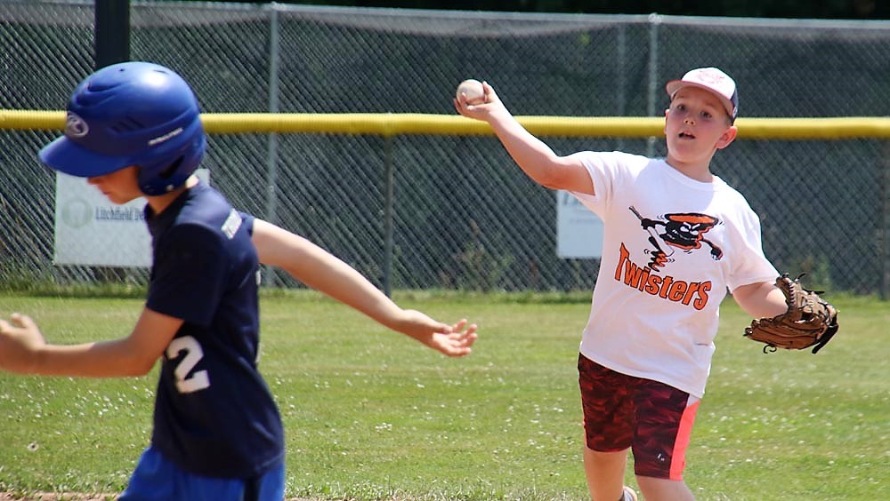 Twister Clinic teaches the basics of baseball