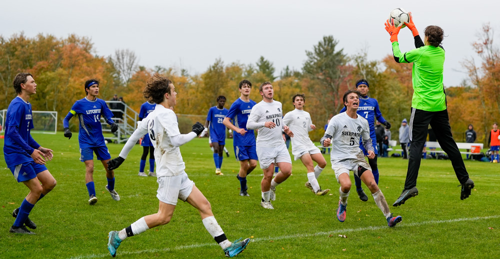 Soccer win streak hits eight for Cowboys