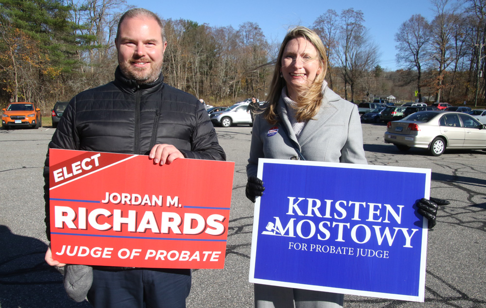 Election Day turnout steady at firehouse