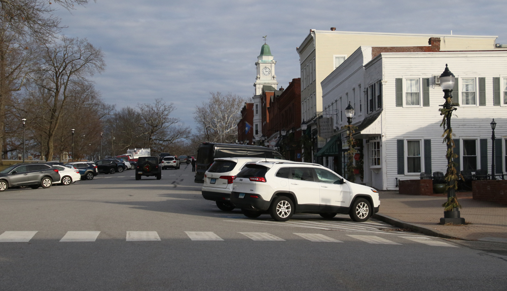 Winter parking regulations to be enforced