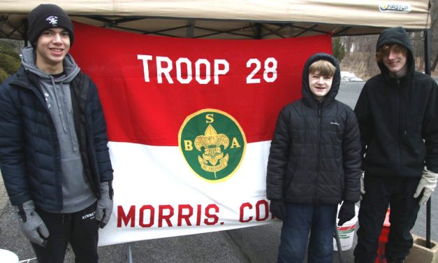 Scout food drive benefits Morris pantry