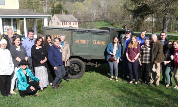 Merritt Clarke’s hosts chamber meeting