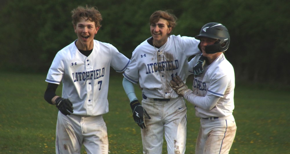 Down two, Cowboys rally for late-game win