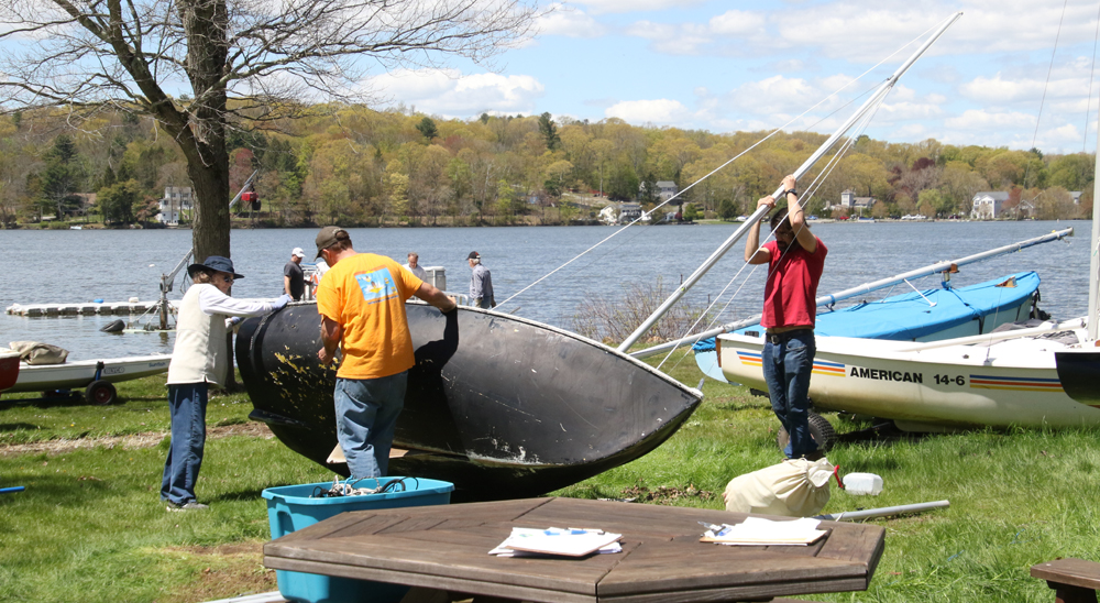 Yacht club to offer junior sailing lessons
