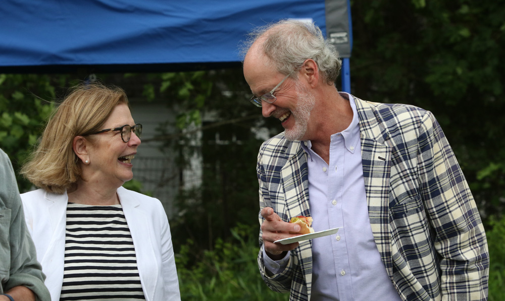 Picnic held to honor retiring director