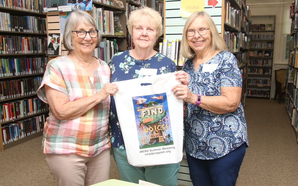 Summer reading inspiration in Morris