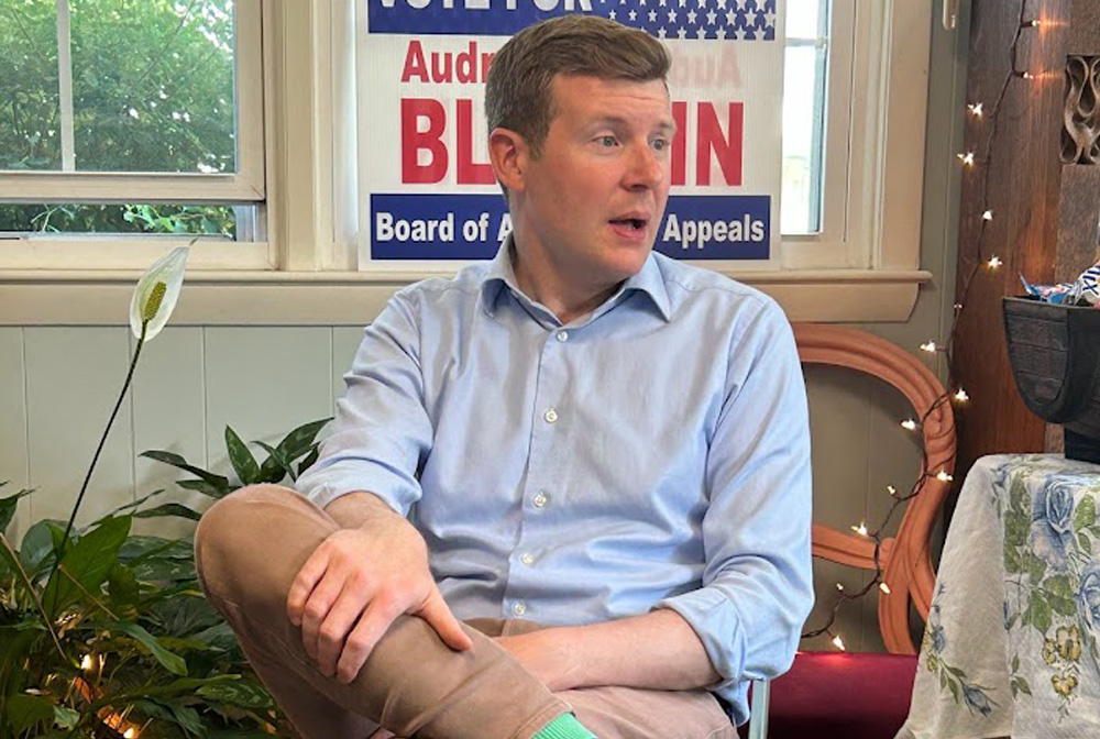 State comptroller hosted by Blondin office