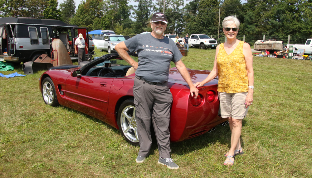 Vintage auto show draws a crowd in Goshen