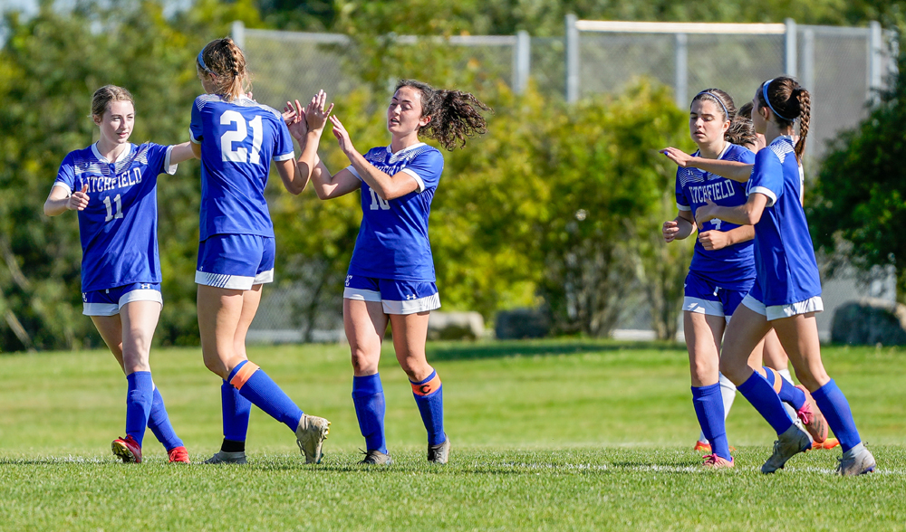 Cowgirls roll behind Saunders hat trick