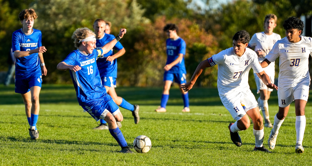 Lipinsky scores two in Cowboy soccer win
