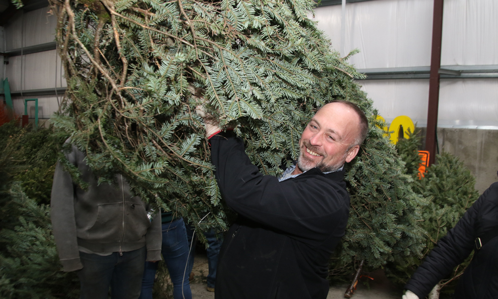 Bantam Fire Company kicks off tree sale