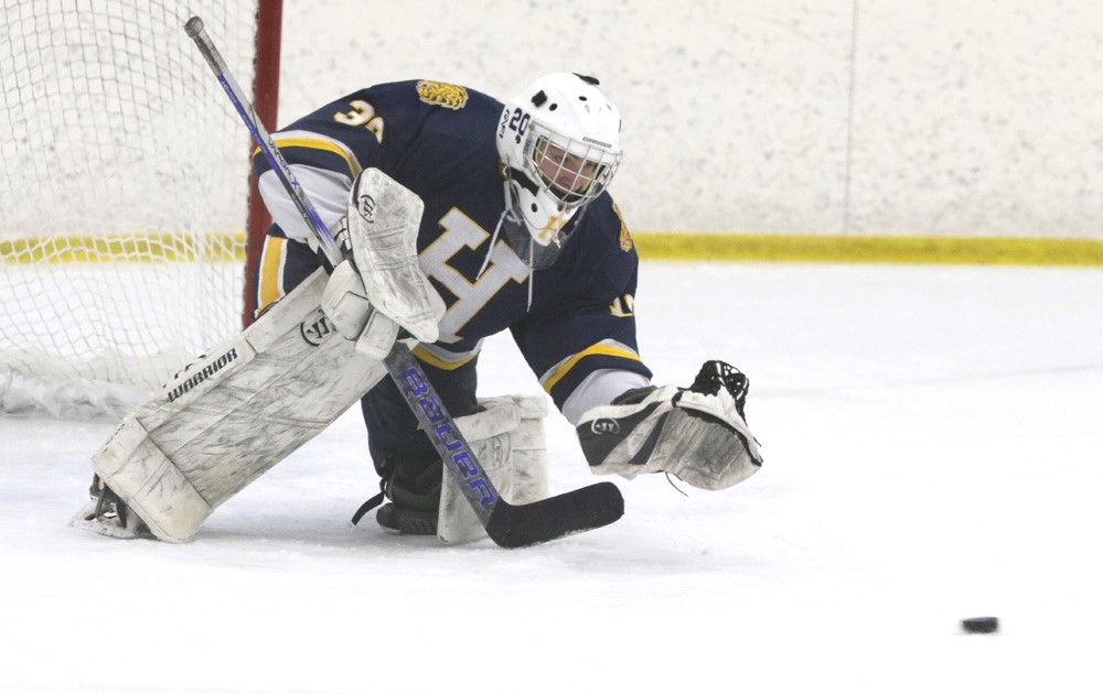 Rivals square off in co-op hockey contest