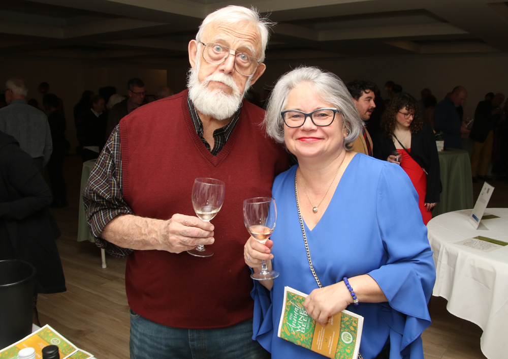 Wine and beer tasting a benefit for school