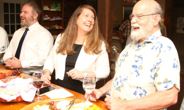 Warren Republicans host election fundraiser