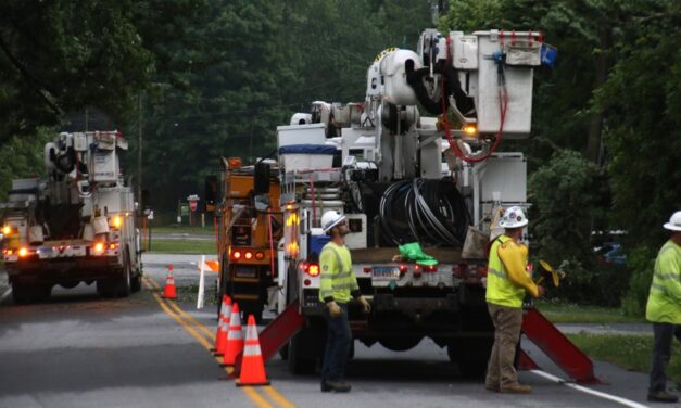 Quick, powerful storm knocks out power